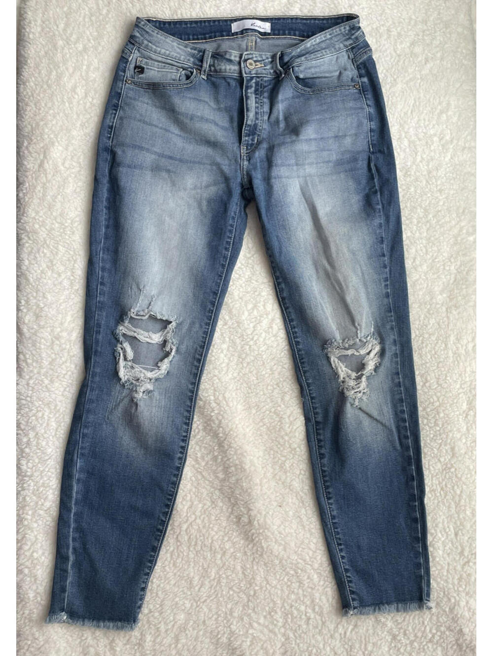 KanCan Women's Distressed Skinny Blue Jeans Size 13/30 Stretch Mid Rise Y2K